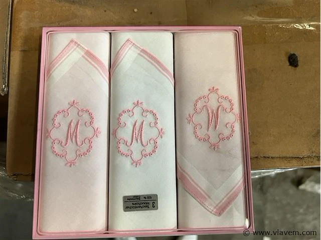 Zakdoekjes roze - afbeelding 1 van  3