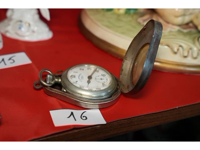 Zakhorloge"roskopf"met houder - afbeelding 1 van  2