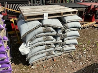 Zakken gravier kiezel (45x) - afbeelding 3 van  3