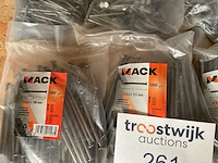 Zakken met nagels en pluggen - afbeelding 5 van  9