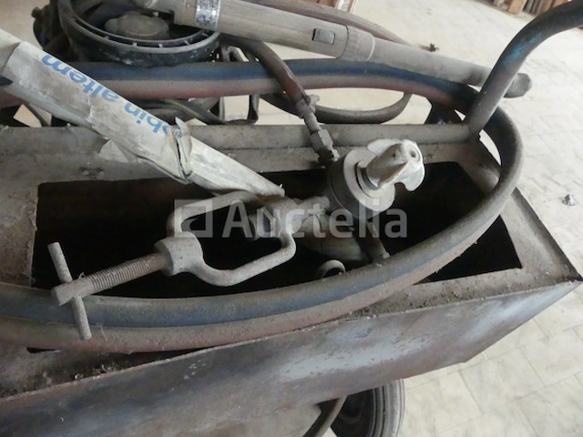 Zaklamp op trolley met wielen - afbeelding 1 van  6