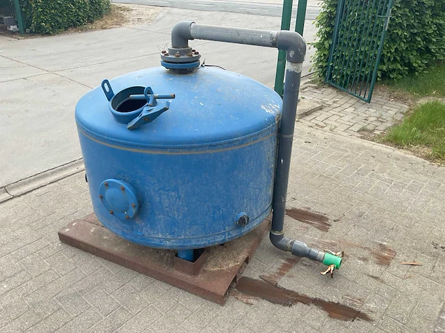 Zandfilter tank - afbeelding 1 van  6