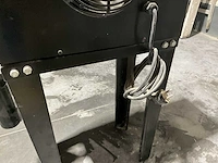 Zandstraalinstallatie compleet met compressor, ketel, ontvochtiger, slangen, straalslang en helm. - afbeelding 18 van  42