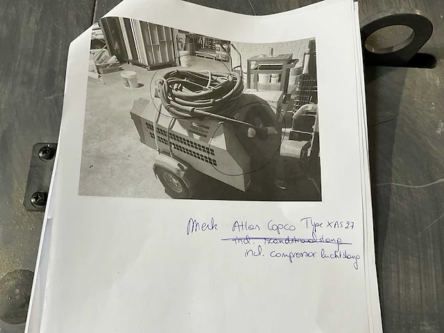 Zandstraalinstallatie compleet met compressor, ketel, ontvochtiger, slangen, straalslang en helm. - afbeelding 22 van  42