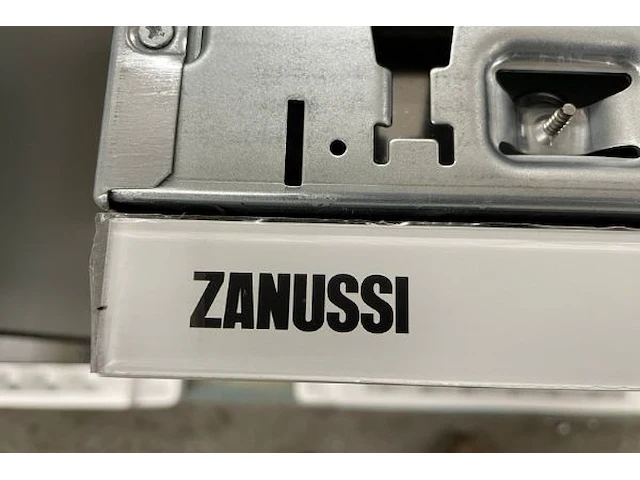 Zanussi inbouw vaatwas - afbeelding 2 van  7