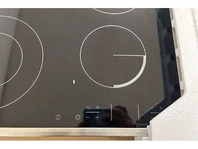 Zanussi kookplaat inductie - afbeelding 2 van  3