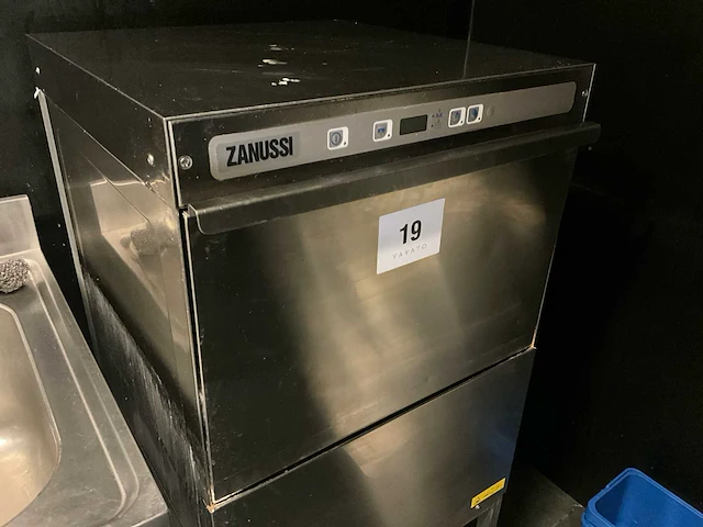 Zanussi korvenvaatwasmachine - afbeelding 2 van  5