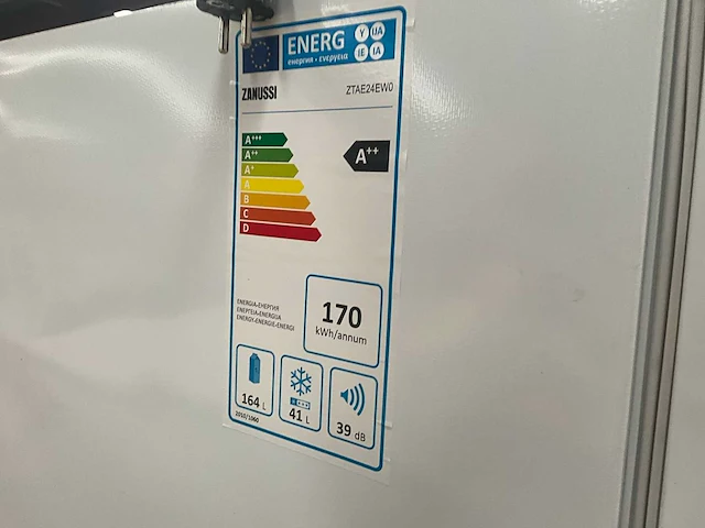 Zanussi ztae24ew koel/vriescombinatie - afbeelding 9 van  9