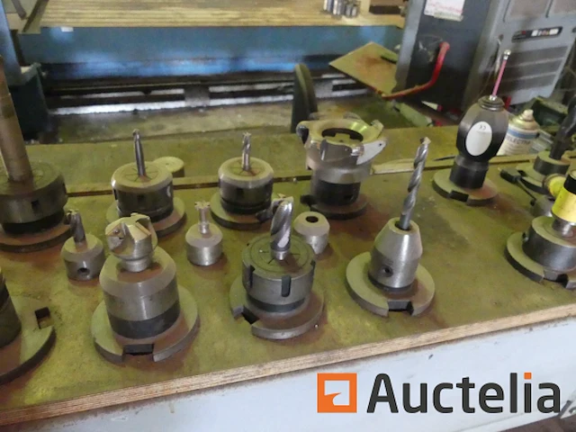 Zayer verticale cnc freesmachine & accessoires kp300ar - afbeelding 10 van  33