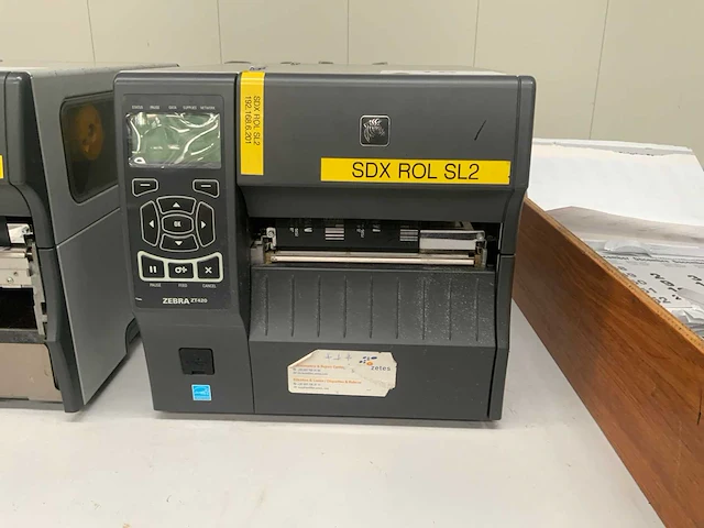 Zebra zt420 thermische labelprinter - afbeelding 2 van  5