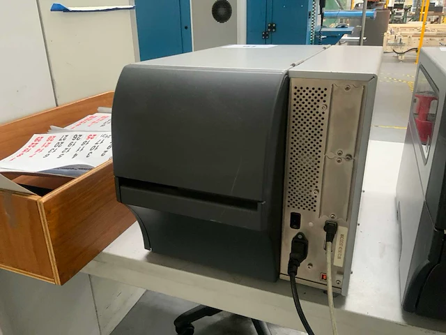 Zebra zt420 thermische labelprinter - afbeelding 3 van  5