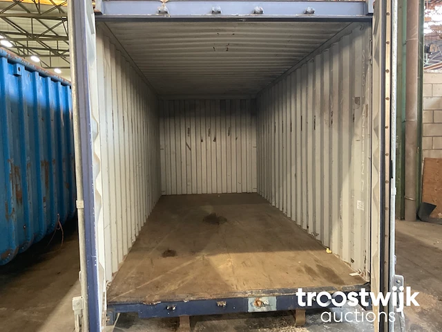 Zeecontainer met containerslede met haak - afbeelding 6 van  6