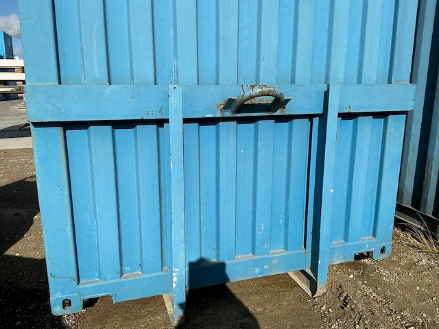 Zeecontainer met optreksysteem. - afbeelding 2 van  8