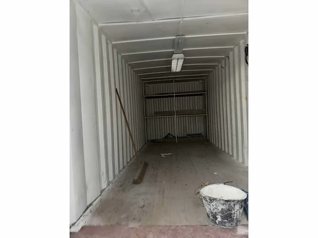 Zeecontainer met verlichting en elektriciteit compleet met inbouwkast. - afbeelding 9 van  18