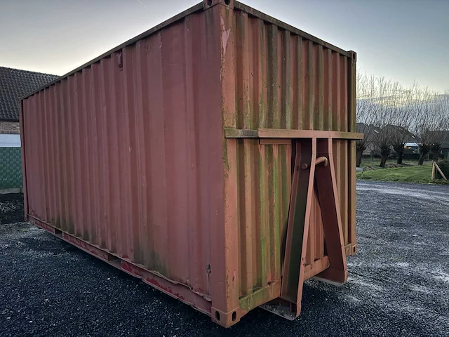 Zeecontainer met verlichting en elektriciteit compleet met inbouwkast. - afbeelding 1 van  18