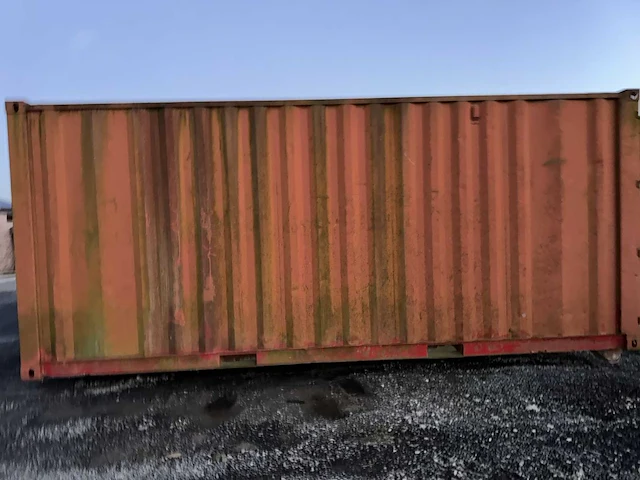 Zeecontainer met verlichting en elektriciteit compleet met inbouwkast. - afbeelding 14 van  18