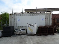 Zeecontainer op slee - afbeelding 1 van  8