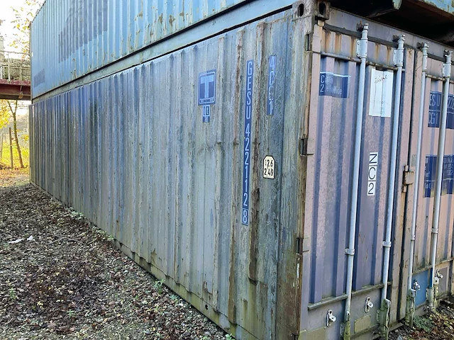 Zeecontainer - afbeelding 1 van  11