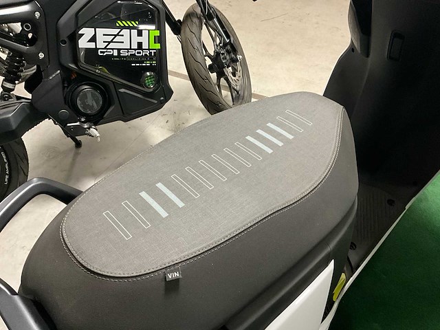 Zeeho (v. cf moto) ae6+ cyclo klasse b moto - afbeelding 10 van  13