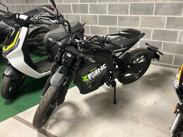 Zeeho (v. cf moto) stadssport cyclo klasse b moto - afbeelding 14 van  19