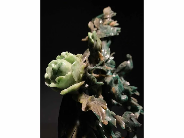 Zeer gedetailleerd delicaat chinese sculptuur van vogels en bloemen - afbeelding 8 van  39