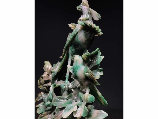 Zeer gedetailleerd delicaat chinese sculptuur van vogels en bloemen - afbeelding 10 van  39