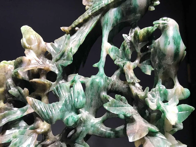 Zeer gedetailleerd delicaat chinese sculptuur van vogels en bloemen - afbeelding 11 van  39