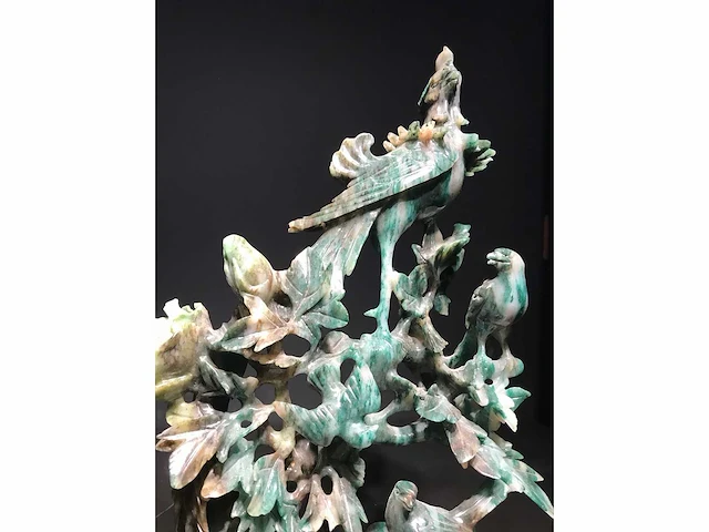 Zeer gedetailleerd delicaat chinese sculptuur van vogels en bloemen - afbeelding 12 van  39