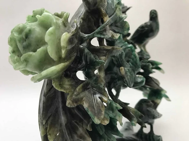 Zeer gedetailleerd delicaat chinese sculptuur van vogels en bloemen - afbeelding 24 van  39