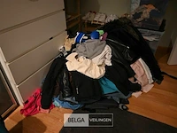 Zeer grote partij dameskleding schoenen & divers - afbeelding 12 van  18