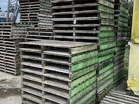 Zeer grote partij palleten bestaande uit plm 420 europalleten - afbeelding 6 van  16