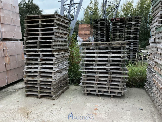 Zeer grote partij palleten bestaande uit plm 420 europalleten - afbeelding 8 van  16