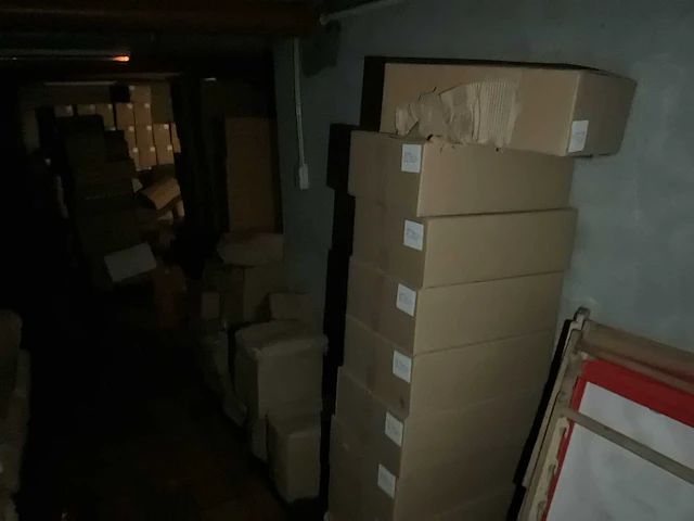 Zeer grote partij wegwerpverpakking - afbeelding 20 van  25