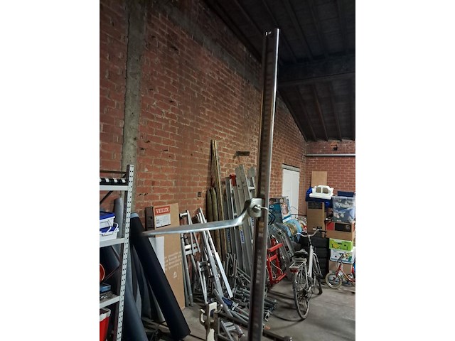 Zeer oude personenweegschaal+meetlat ziekenhuis - afbeelding 5 van  8