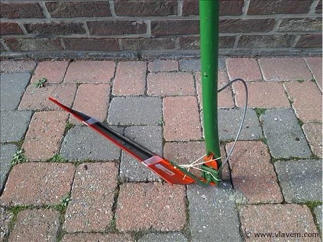 Zeisboom met zeis - afbeelding 4 van  4