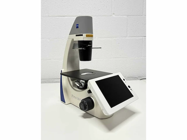 Zeiss primovert - omgekeerde microscoop - afbeelding 1 van  4