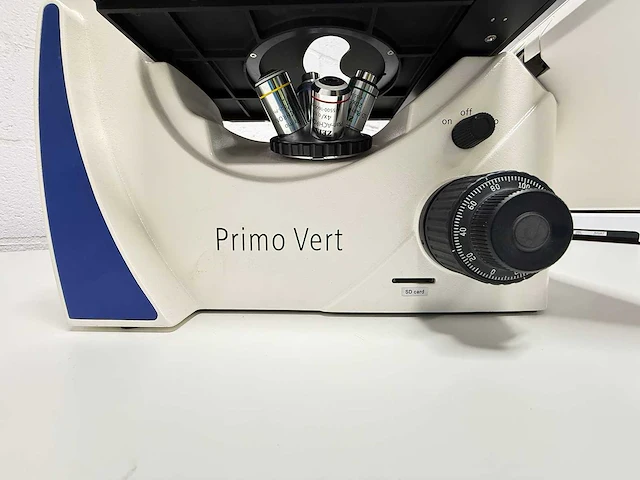 Zeiss primovert - omgekeerde microscoop - afbeelding 3 van  4
