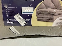 Zelesta royalbed een kleur grey 200 x 200 300 gr - afbeelding 1 van  3