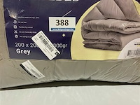 Zelesta royalbed een kleur grey 200 x 200 300 gr - afbeelding 2 van  3