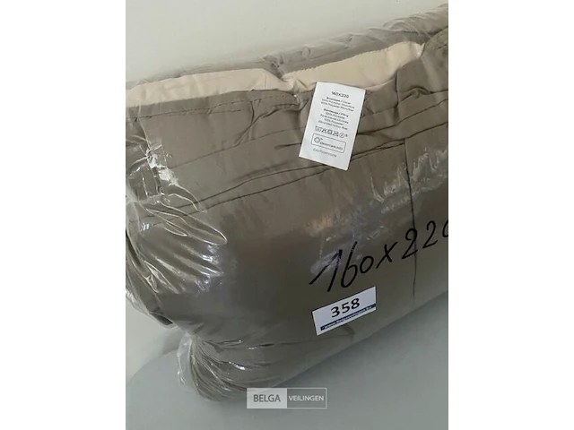 Zelesta royalbed twee kleuren 160 x 200 300 gr - afbeelding 3 van  3