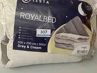 Zelesta royalbed twee kleuren 200 x 200 300 gr - afbeelding 1 van  3