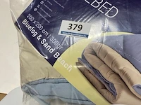 Zelesta royalbed twee kleuren 200 x 200 300 gr - afbeelding 1 van  3
