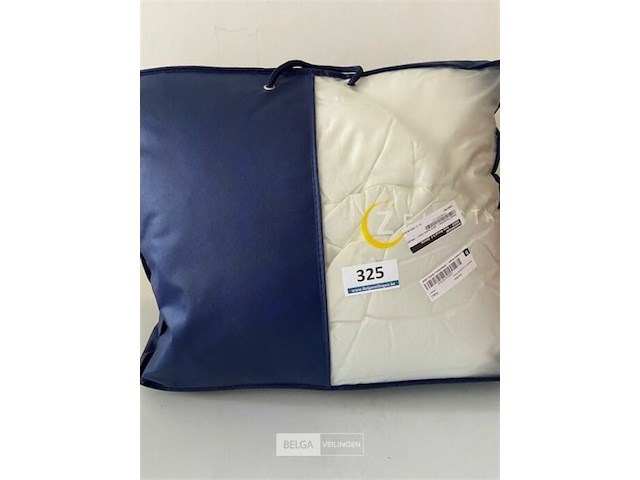 Zelesta royalbed twee kleuren silk en cream 240 x 200 300 gr - afbeelding 1 van  3