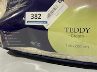 Zelesta teddybed fluffy cream 140 x 200 300 gr - afbeelding 3 van  3