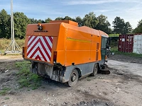 Zelfrijdende veegmachine - afbeelding 10 van  15