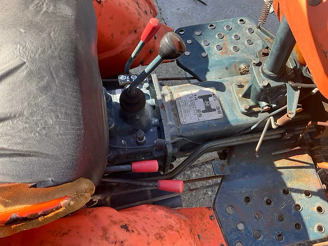 Zen-noh zb6001 minitractor - afbeelding 8 van  17