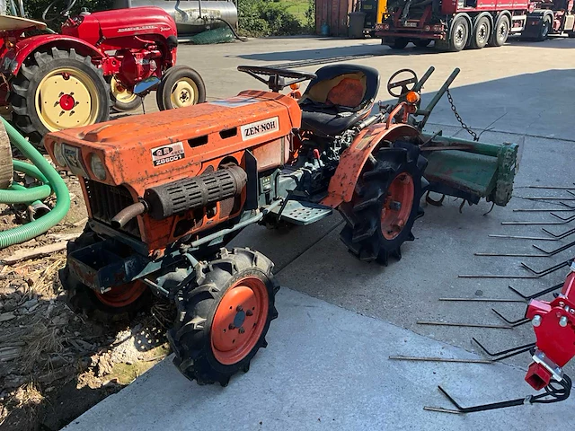 Zen-noh zb6001 minitractor - afbeelding 1 van  17