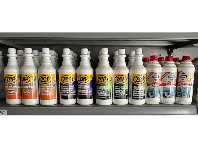 Zep en super mix kavel diverse schoonmaakmiddelen - afbeelding 1 van  5