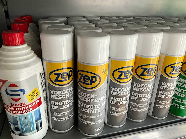 Zep en super mix kavel diverse schoonmaakmiddelen - afbeelding 2 van  4