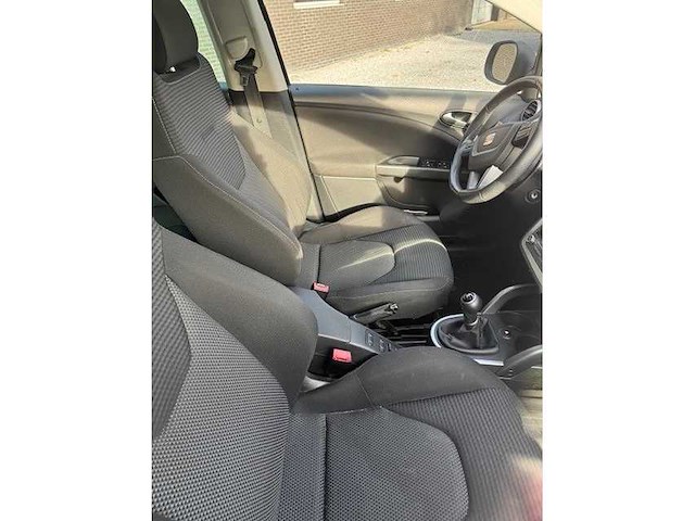 Zetel - 2011 - altea - personenauto - afbeelding 2 van  5